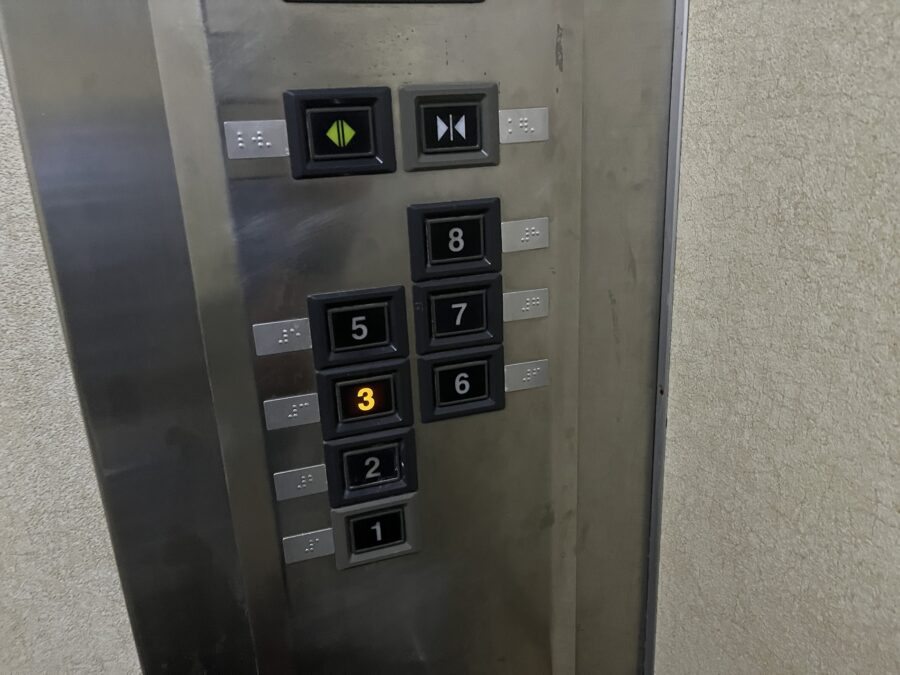 華光大飯店エレベーター