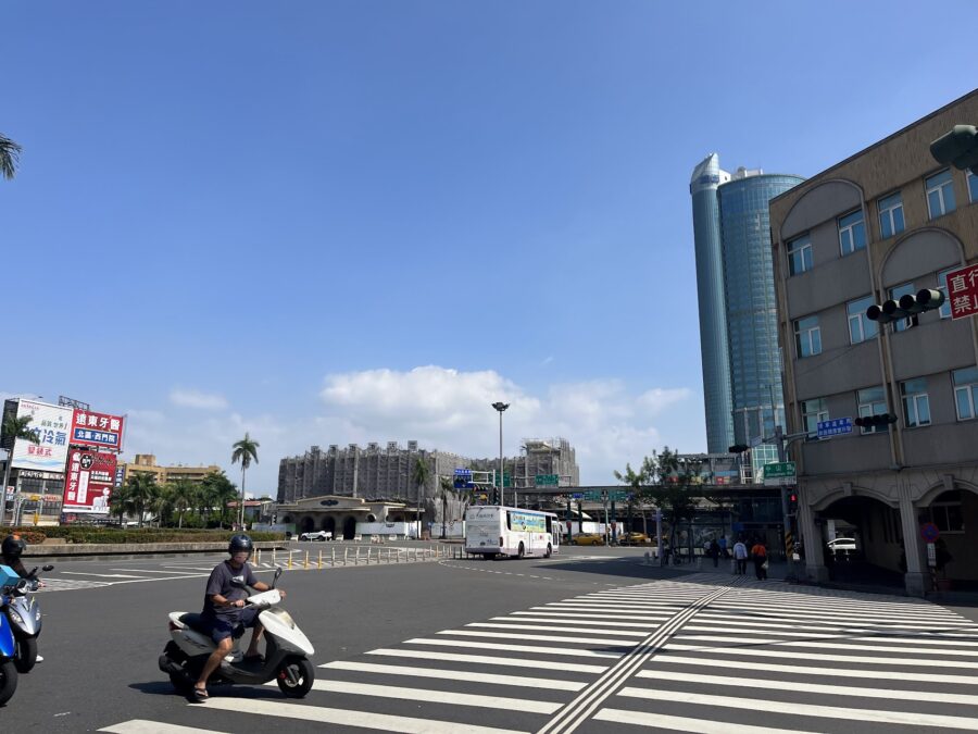 台湾鉄道台南駅前